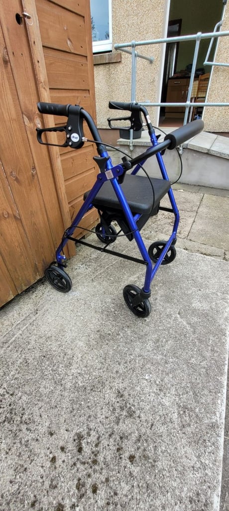 Mobility walkers 