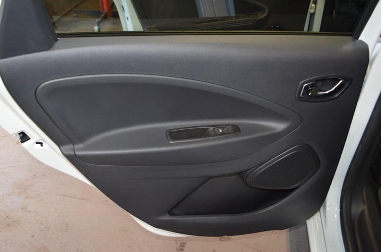 RENAULT ZOE R110 41kWh Dynamique Nav Auto 5dr (i) 2019