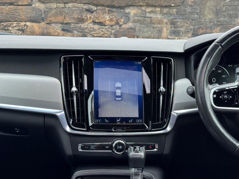2018 Volvo S90 2.0 D5 PowerPulse R-Design Auto AWD Euro 6 (s/s) 4dr SALOON Diesel Automatic