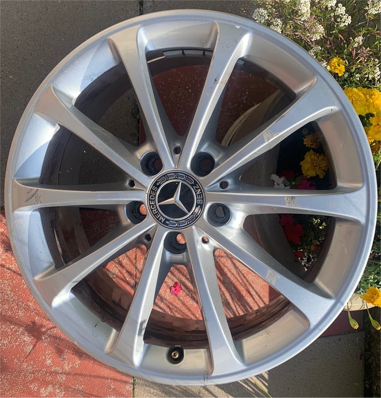 GENUINE MERCEDES A CLASS W177 17" 6.5J SILVER ALLOY WHEEL 