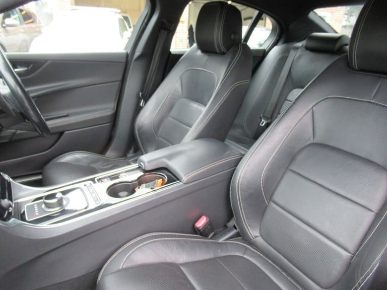 2016 66 JAGUAR XE 2.0D R-SPORT SALOON 4DR DIESEL AUTO EURO 6 (S/S) (180 PS) DIES
