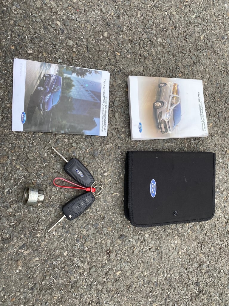 2017 Ford Tourneo Custom Ford Tourneo Custom 2.0 TDCi 130ps 9 Seater Leather Titanium Minibus Cam...