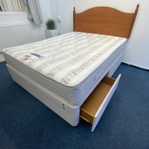 Sleepmasters single beds deals
