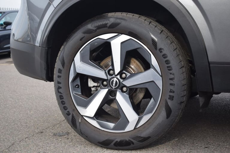 2023 Nissan Qashqai 1.3 DIG-T MHEV N-Connecta SUV 5dr Petrol Hybrid XTRON Euro 6 (s/s) (158 ps) H...
