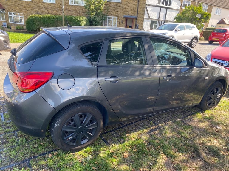 Vauxhall, ASTRA, Hatchback, 2010, Manual, 1598 (cc), 5 doors