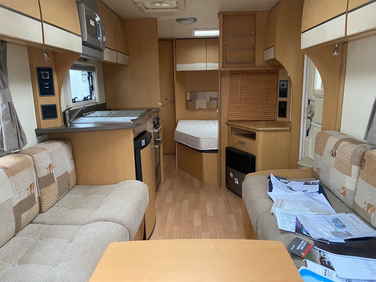 Baileys Pegasus 534 4 berth 2011 fixed bed end bathroom motor mover nice van 