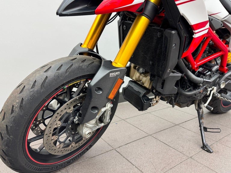 DUCATI HYPERMOTARD 939 SP RED 2016 16 REG, 10,111MILES USED MOTORCYCLE