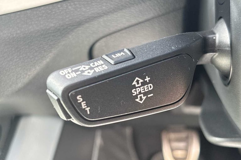2023 Audi Q2 35 TFSI S Line 5dr SUV PETROL Manual