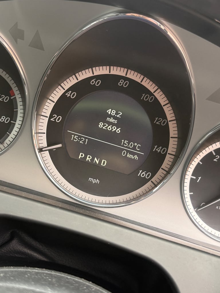 image for Mercedes-Benz, C CLASS, Saloon, 2010, Semi-Auto, 2987 (cc), 4 doors