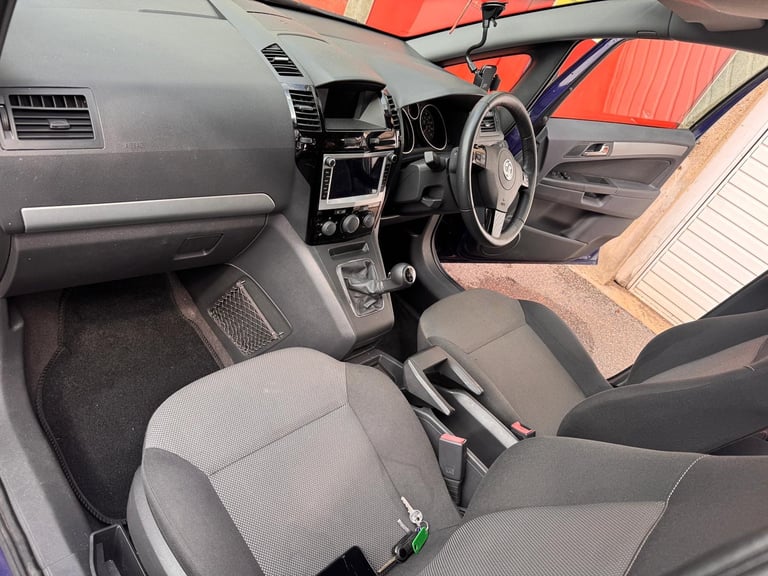 2014 Vauxhall Zafira – 7 Seater | ULEZ Compliant | Excellent Condition | £3,400 (Negotiable)