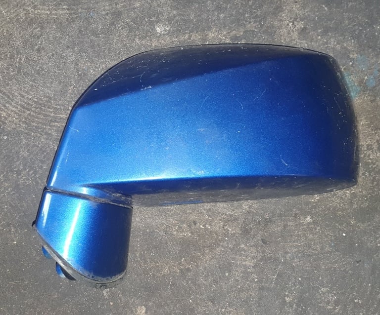 image for Hyundai Coupe Right Side Wing Mirror Blue 2005