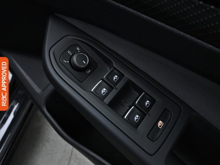 2022 Volkswagen Golf 1.5 TSI R-Line Hatchback 5dr Petrol Manual Euro 6 (s/s) (130 ps) Hatchback P...