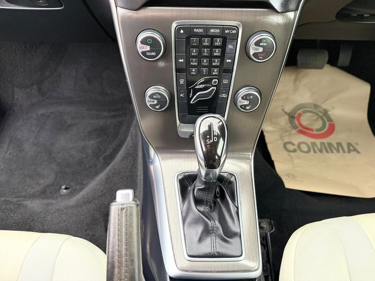 2013 Volvo V40 D3 SE 5dr Geartronic HATCHBACK Diesel Automatic