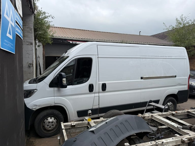 image for Citroen, RELAY, spares or repair parts project non runner runs knocking engine not salvage damaged