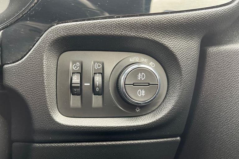 2020 Vauxhall Corsa SRI NAV PREMIUM | Heated Seats/Wheel | Satellite Navigation Manual Hatchback ...