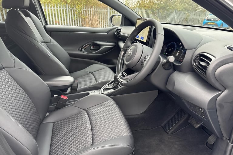 2025 Toyota Yaris 1.5 Hybrid 130 Excel 5dr CVT Hatchback Hybrid Automatic