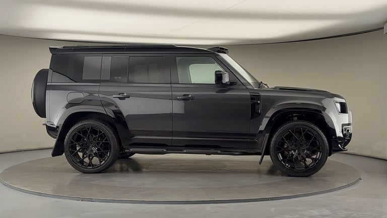 2024 Land Rover Defender 3.0 D250 X-Dynamic HSE 110 5dr Auto ESTATE DIESEL Automatic