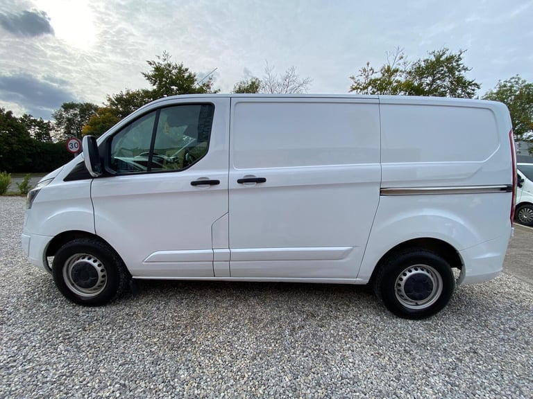 2017 Ford Transit Custom 2.0 TDCi 270 L1 H1 5dr PANEL VAN Diesel Manual