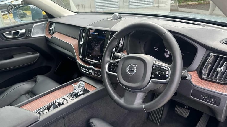 2024 Volvo XC60 2.0 T8 [455] RC PHEV Ultimate Dark 5dr AWD Gtron ESTATE PETROL/ELECTRIC Automatic