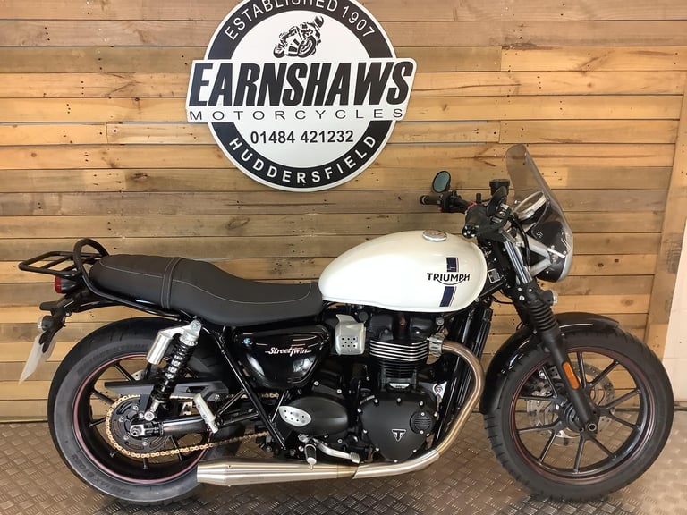 Triumph Bonneville STREET TWIN 900