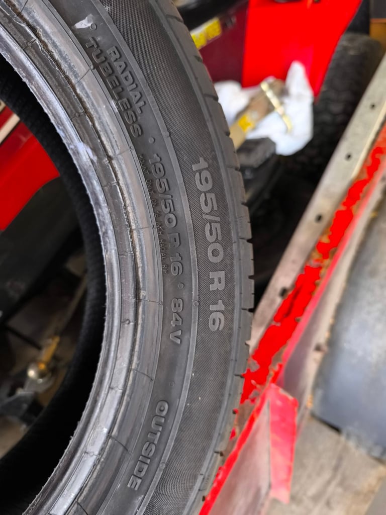 2 x Continental 195/50 R16 - Part worn