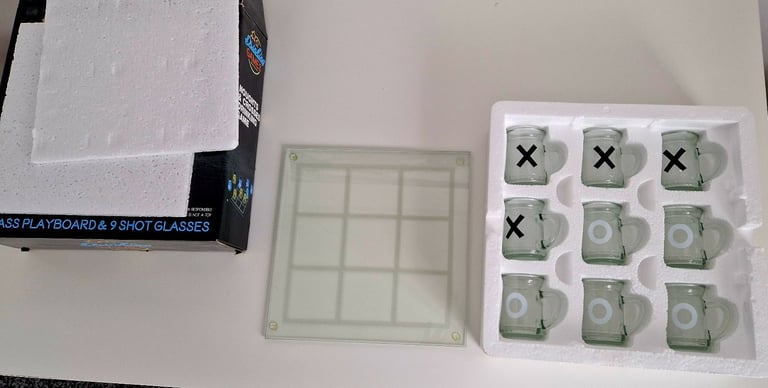 NEW Noughts and Crosses Drinking Game