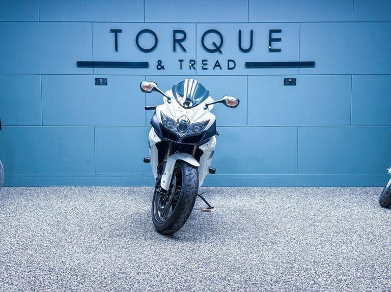 2009 09 SUZUKI GSX-R600 TRIBAL LTD EDITION 599CC - LOW MILES - JUST 2 OWNERS