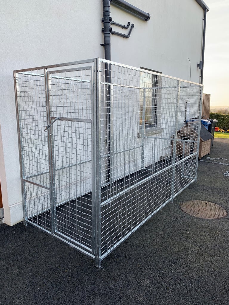 High quality galvanised dog pen. Dog run. Dog kennel. Pet cat enclosure 