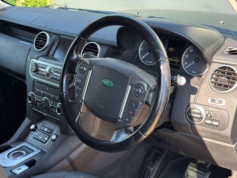 LAND ROVER DISCOVERY 4 3.0 SD V6 Auto 4X4 5dr 2013