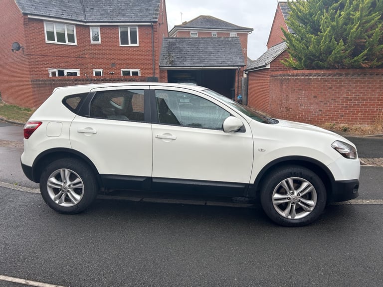 Nissan, QASHQAI, Hatchback, 2012, Manual, 1461 (cc), 5 doors