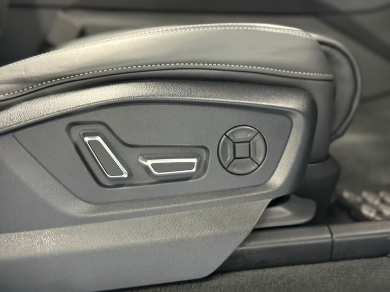 2025 Audi SQ7 4.0 TFSI V8 Black Edition SUV 5dr Petrol Tiptronic quattro Euro 6 (s/s) (50 ESTATE ...