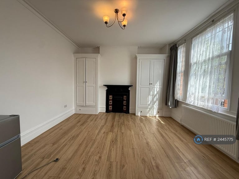 image for 1 bedroom in Roseneath Avenue, London, N21 (#2445775)