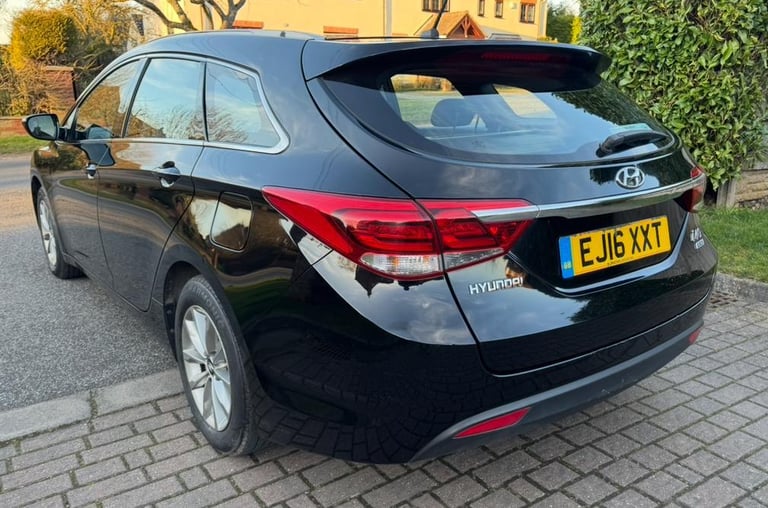 2016 HYUNDAI i40 1.7 CRDi S BLUE DRIVE ESTATE FULL MOT S/HIST RUNS/DRIVES GREAT!