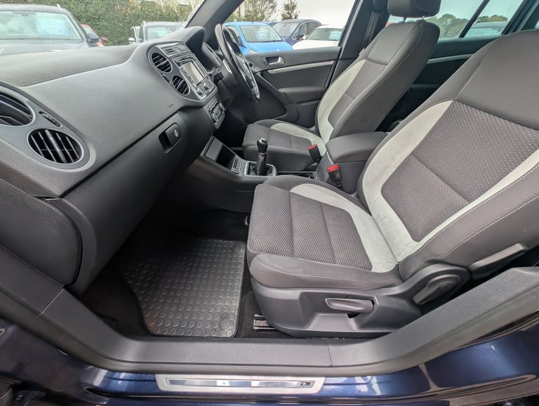 VOLKSWAGEN TIGUAN 2.0 TDI BlueMotion Tech R-Line 2015