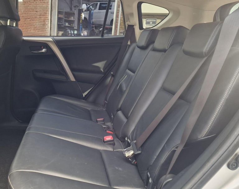 2014 Toyota RAV4 2.0 D-4D Invincible 4WD Euro 5 (s/s) 5dr ESTATE Diesel Manual