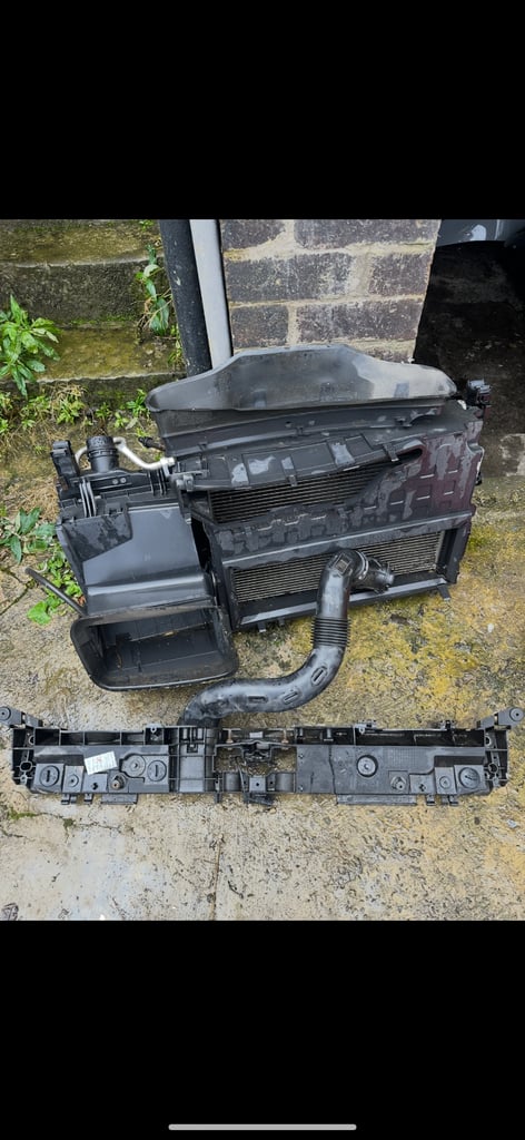 RENAULT CLIO DYNAMIQUE S MNAV TCE 90 0.9L PETROL 2013-2019 IN BLACK (TEGNE)