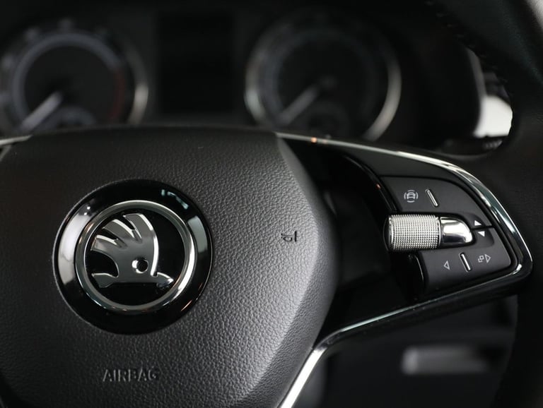 2022 Skoda Kamiq 1.5 TSI ACT SE Drive SUV 5dr Petrol DSG Euro 6 (s/s) (150 ps) HATCHBACK Petrol A...