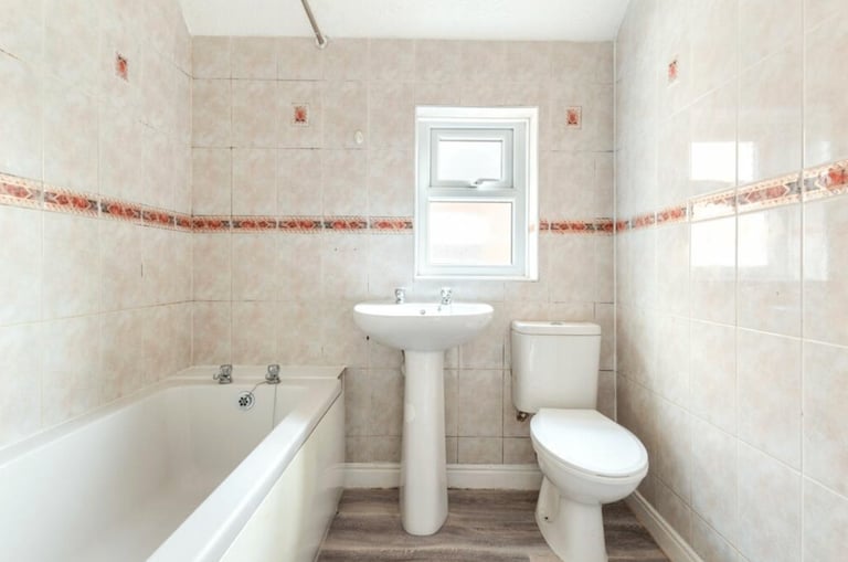 Potential 5-Bedroom HMO on Wellington Street, Grimsby,DN32 7JS