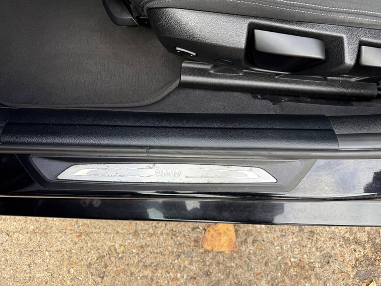 2015 BMW 3 Series 1.5 318i Sport Saloon 4dr Petrol Manual Euro 6 (s/s) (136 ps) SALOON Petrol Manual