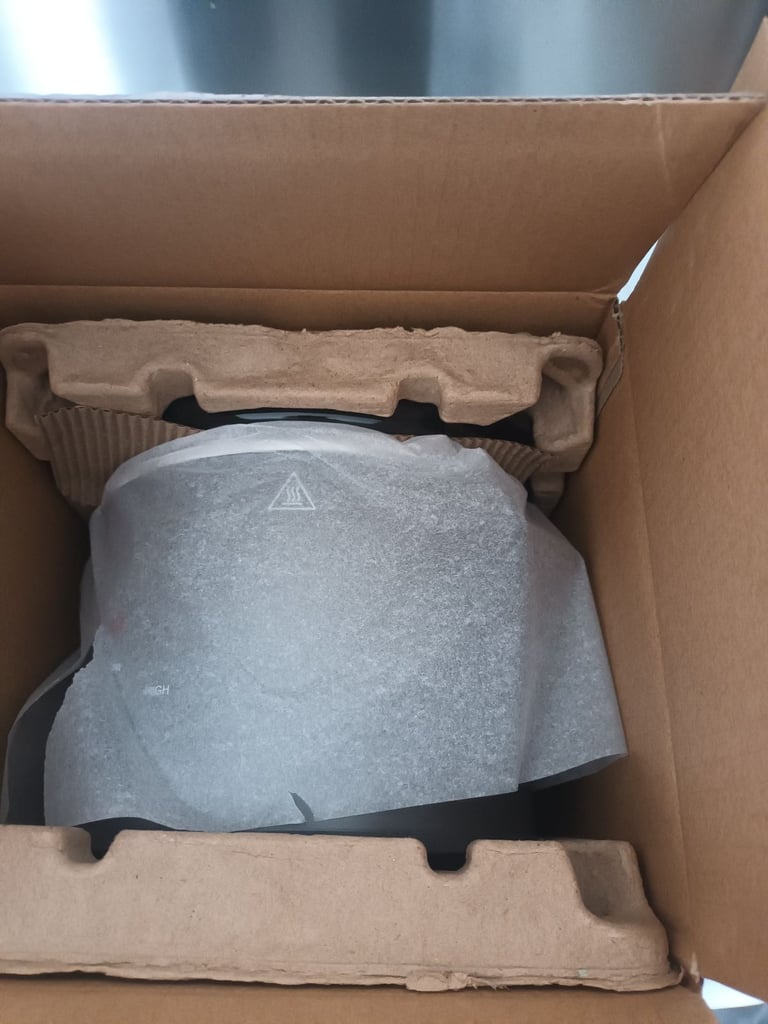 Brand new slow cooker