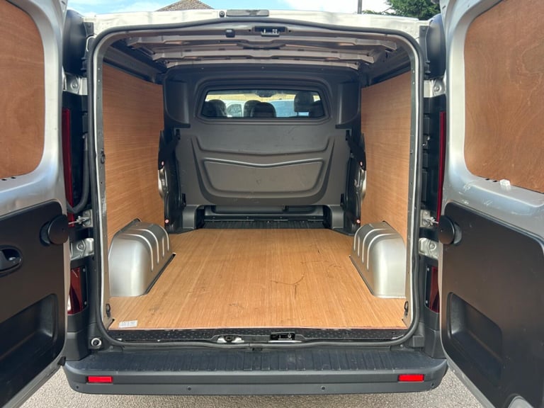 VAUXHALL VIVARO 1.6 CDTi 2900 Crew Cab +Â