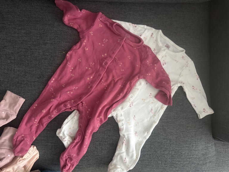 Baby clothes 