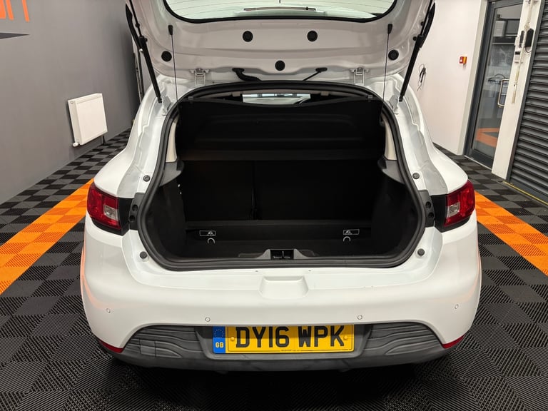 2016 Renault Clio 1.2 16V Play 5dr HATCHBACK Petrol Manual