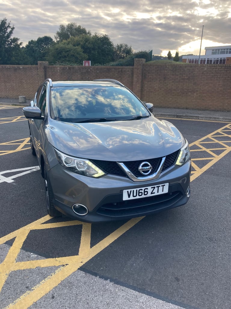 Nissan, QASHQAI, Hatchback, 2016, Manual, 1598 (cc), 5 doors