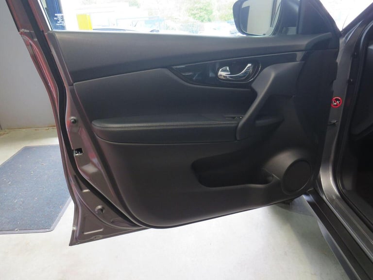 NISSAN X-TRAIL 1.7 dCi N-Connecta Euro 6 (s/s) 5dr Grey Manual Diesel 2019