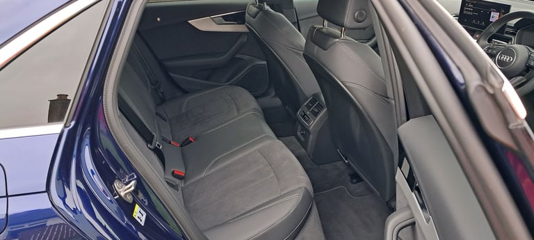Audi, A4, Saloon, 2022, Semi-Auto, 1984 (cc), 4 doors