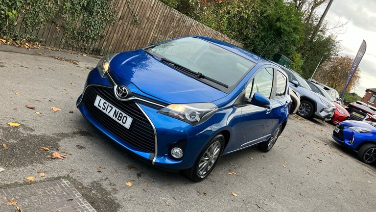 2017 Toyota Yaris 1.33 VVT-i Icon 5dr CVT Petrol Hatchback Hatchback Petrol Automatic