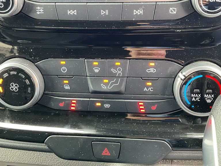 2023 Ford Transit Custom 2.0 EcoBlue 170ps Low Roof D/Cab Active Van Auto PANEL VAN Diesel Automatic