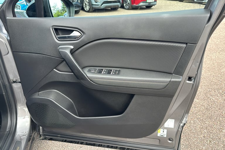  Renault Captur 1.6 E Tech E Tech Engineered Suv 5dr Petrol Hybrid Auto Euro 6
