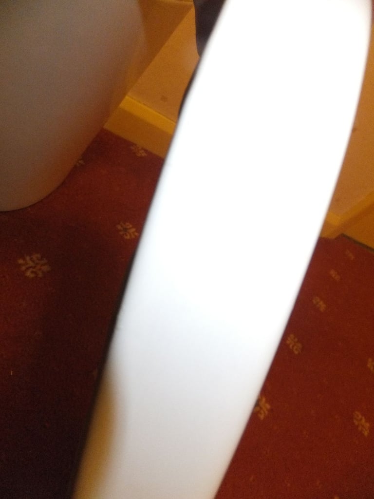 WHITE TOILET CISTERN CERAMIC TOP / CASE CLOSE COUPLED EXELLENT CONDITION